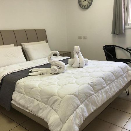 Hotel Room Service Bat Yam Exterior foto