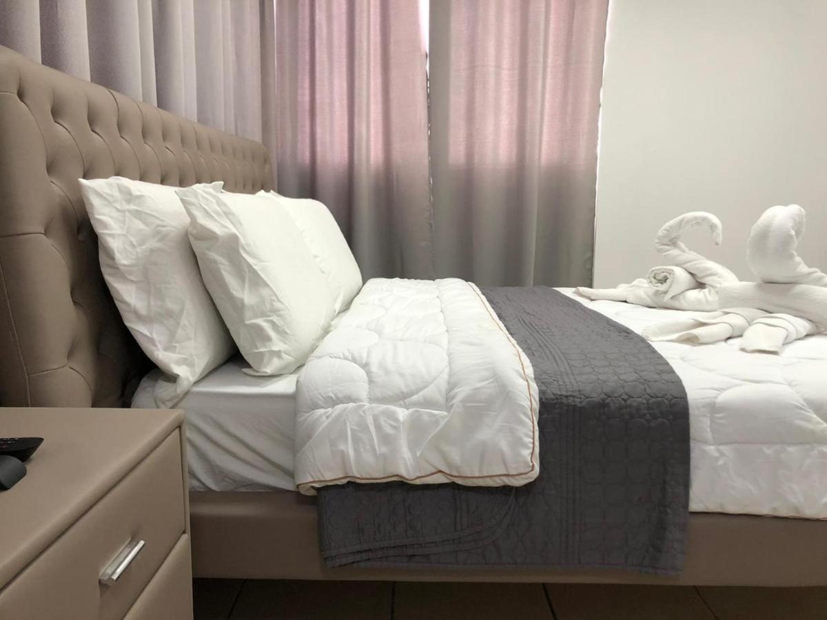 Hotel Room Service Bat Yam Exterior foto